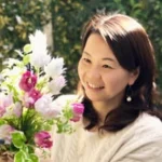 花と心を育むサロンArt Ami｜花と色に満たされ自分らしさが花咲く時間｜アーティフィシャルフラワーライフデザイン講師 久保歩美
